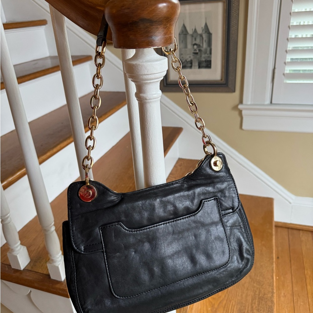 Tory Burch Black Leather Shoulder Bag with Gold Chain - Picture 9 of 9